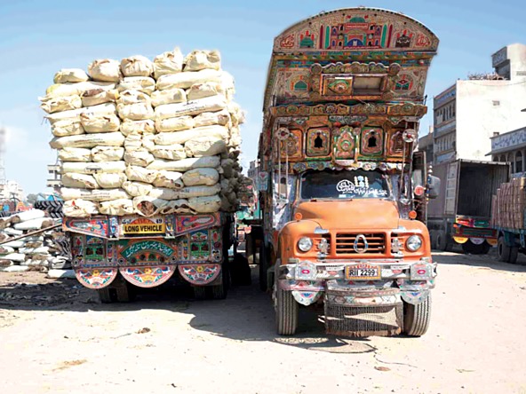 Pakistani%20Truck%20drivers2