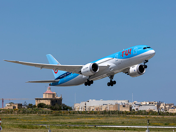 Tui jet