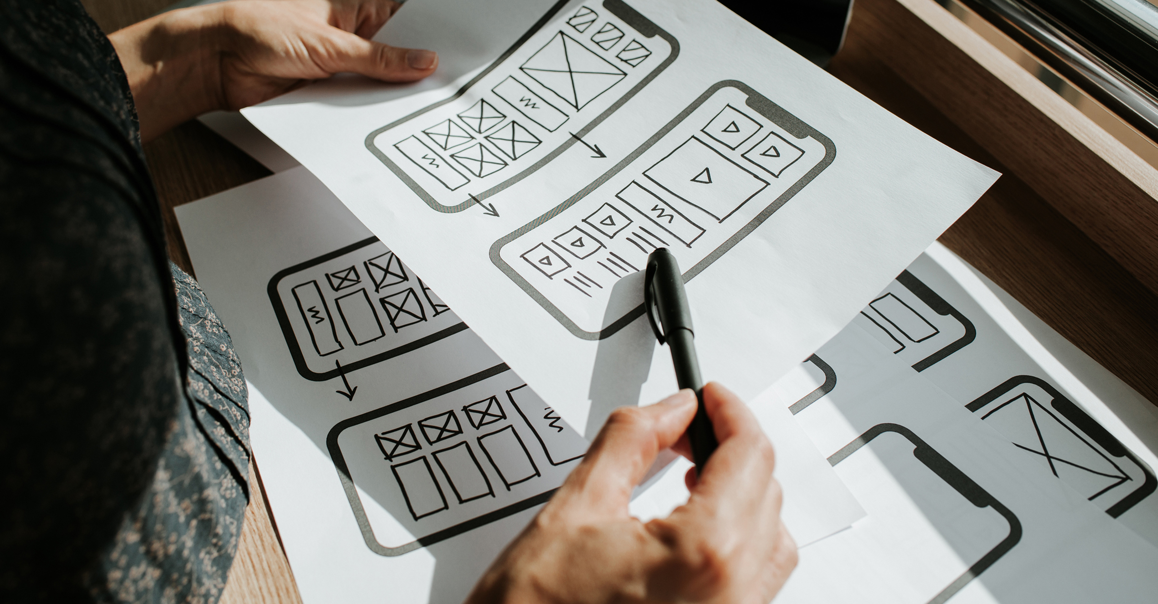 Person-looking-at-layouts-RL26